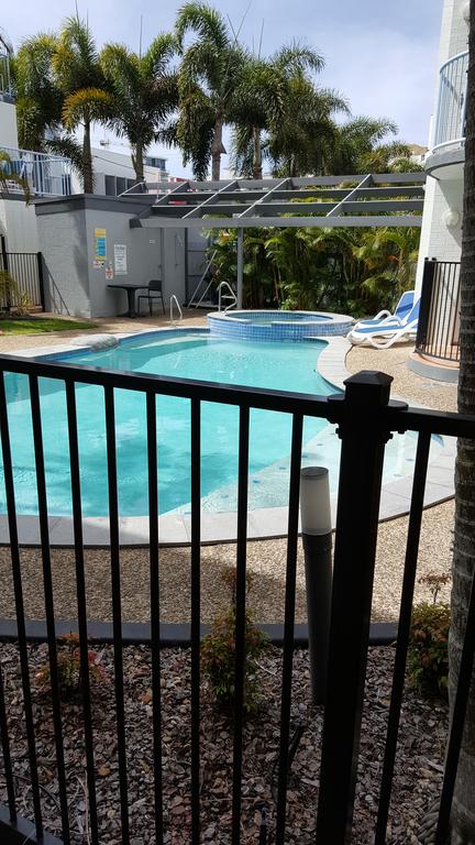 Studio Apartment Mooloolaba Beach Holiday Management - Geraldton Accommodation 2