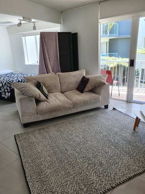 Studio Apartment Mooloolaba Beach Holiday Management - Geraldton Accommodation 1