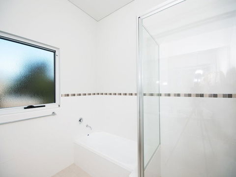 Stunning Holiday Townhouse - Geraldton Accommodation 1