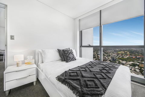 Stunning Views On The 41st Floor - Geraldton Accommodation 1