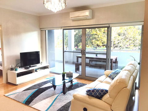 Stylish 2x2 W/ Carpark In Perth - Geraldton Accommodation 0