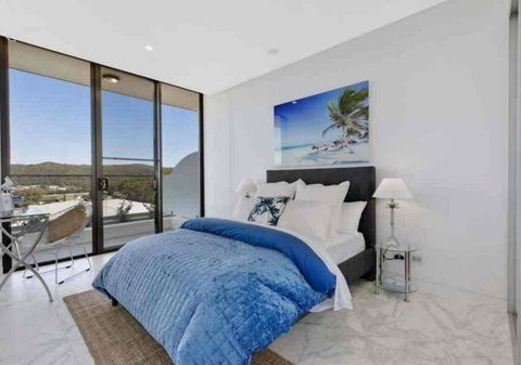 Stylish Penthouse With Views & Jacuzzi - Geraldton Accommodation 2