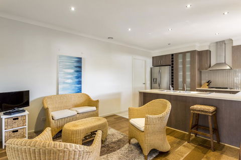 Summer Breeze - Geraldton Accommodation 1
