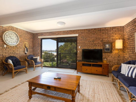 Summerhill View - Geraldton Accommodation 2