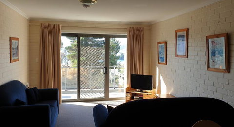 Summit 7 - Geraldton Accommodation 1