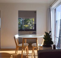 Sun-Drenched 1 Bed Studio Apt Newtown Parking - Geraldton Accommodation