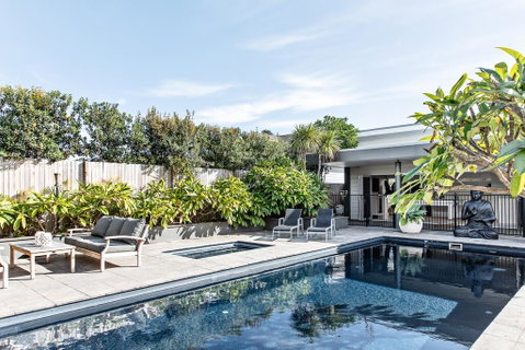 Sundara Beach House - Geraldton Accommodation 0