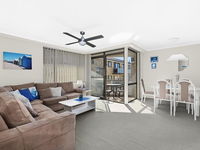 Book The Entrance Accommodation Vacations Geraldton Accommodation Geraldton Accommodation