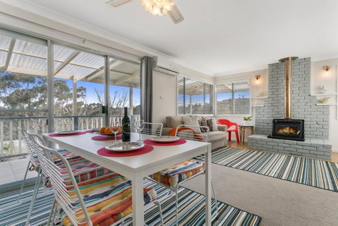 Sunflower Cottage - Geraldton Accommodation 2