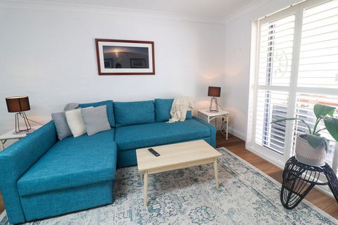 Sunflower Villa In Raffertys Resort - Geraldton Accommodation 3