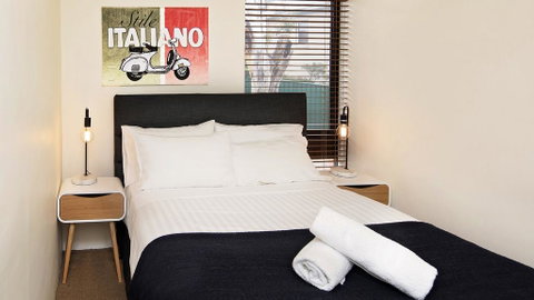 Sunrise 16, 3 Bedroom Apartment - Geraldton Accommodation 2