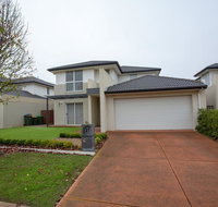 Superb Luxe 5BR housePoint Cook near lake - Geraldton Accommodation