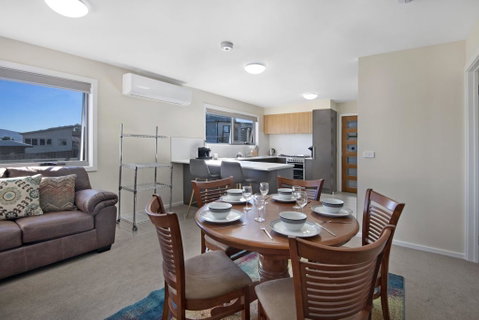 T-Bar On Twynam - Geraldton Accommodation 1