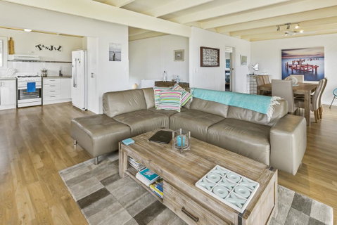 Tanjil - A Stroll From The Water In Paynesville - Geraldton Accommodation 3
