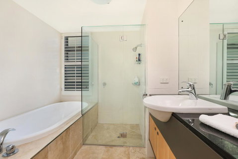 The Beach House - Geraldton Accommodation 1
