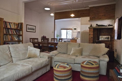 The Beach House - Fremantle - Geraldton Accommodation 2