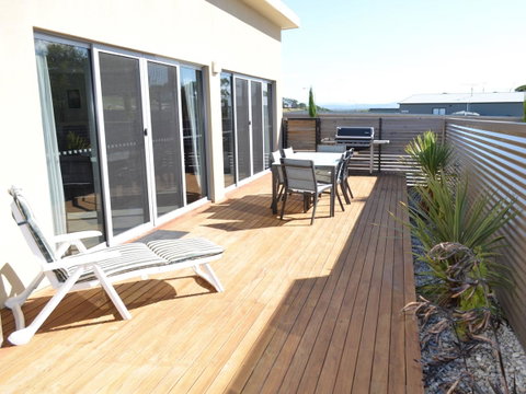 170 Hazards View - Unit 1 - Geraldton Accommodation 0