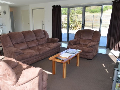 170 Hazards View - Unit 1 - Geraldton Accommodation 3