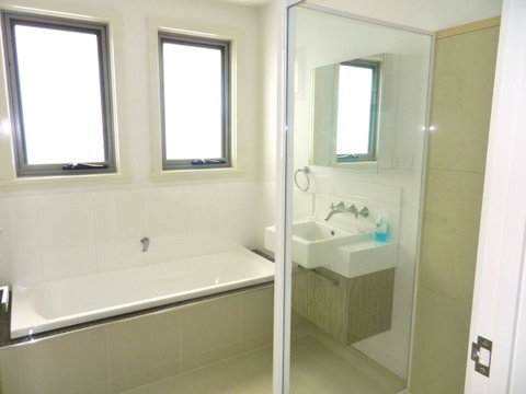 170 Hazards View - Unit 1 - Geraldton Accommodation 8
