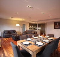 Sunny 3 Bedroom Apartment in Sandy Bay - Geraldton Accommodation