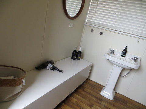 The Cabin 96 - Geraldton Accommodation 16