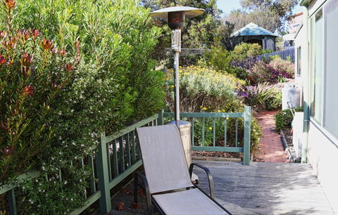 Hazards Beach House - Geraldton Accommodation 2