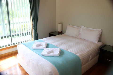Hazards Beach House - Geraldton Accommodation 10