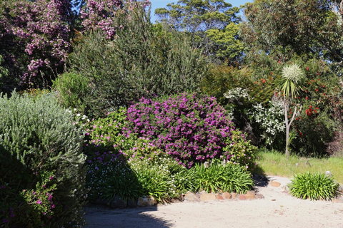 Hazards Beach House - Geraldton Accommodation 1