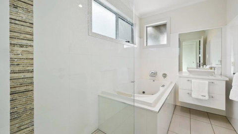 Seas The Day - Seaside Getaway - Geraldton Accommodation 3