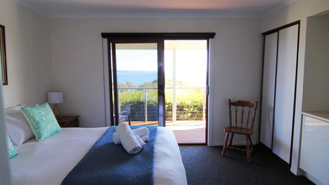 DOLPHIN LOOKOUT COTTAGE - Amazing Views Of The Bay Of Fires - Geraldton Accommodation 13