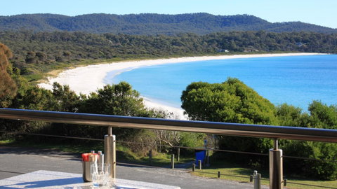BAY OF FIRES ECO HUT Off Grid Experience At Binalong Bay - Geraldton Accommodation 13