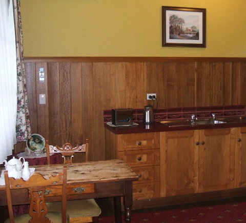 Touchwood Cottages - Geraldton Accommodation 23