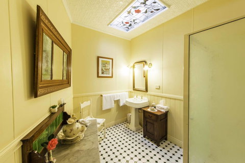Touchwood Cottages - Geraldton Accommodation 35
