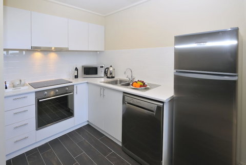 Grand Hotel Melbourne - Geraldton Accommodation 3
