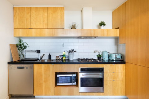 La Maison - Great View, Free Parking, Pool, Gym, Perfectly Located 2BR Apartment - Geraldton Accommodation 10
