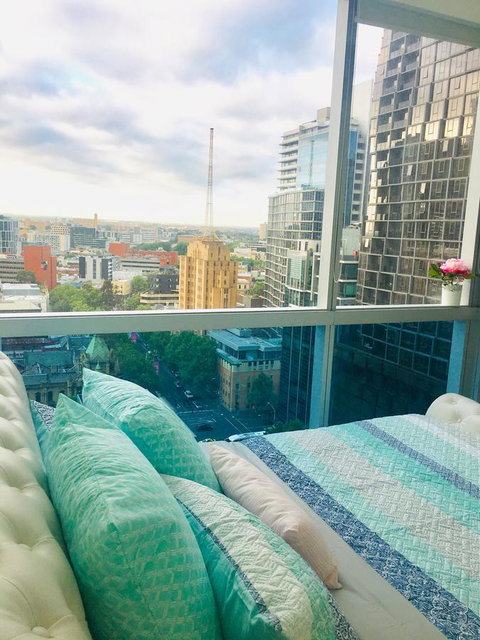 La Maison - Great View, Free Parking, Pool, Gym, Perfectly Located 2BR Apartment - Geraldton Accommodation 19