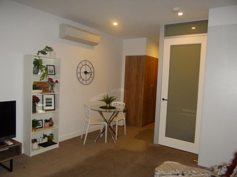 Amazing Accommodations: Vogue - Geraldton Accommodation 4