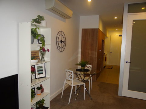 Amazing Accommodations: Vogue - Geraldton Accommodation 3