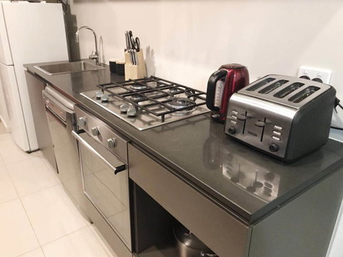 Sky City Serviced Apartment - Geraldton Accommodation 16