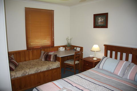 Shady Brook Cottages - Geraldton Accommodation 35