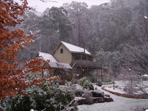 Shady Brook Cottages - Geraldton Accommodation 24
