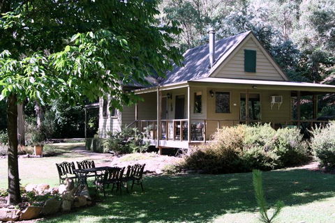 Shady Brook Cottages - Geraldton Accommodation 1
