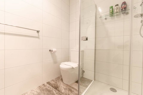 Unique 3 Bedroom Central CBD Townhouse - Geraldton Accommodation 10