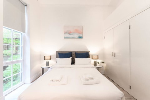Unique 3 Bedroom Central CBD Townhouse - Geraldton Accommodation 8