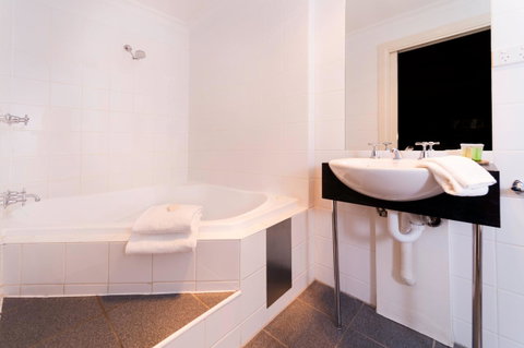 Athelstane House - Geraldton Accommodation 20