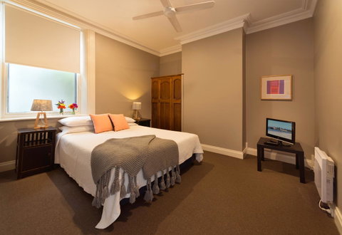 Athelstane House - Geraldton Accommodation 11