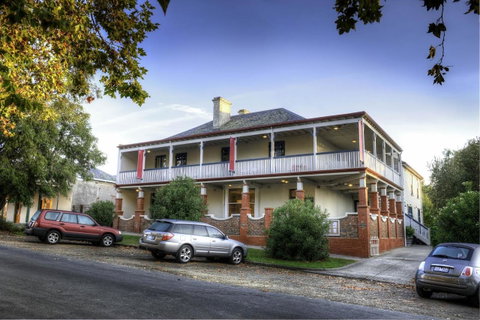 Athelstane House - Geraldton Accommodation 9