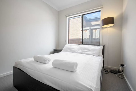 Holiday Rose - Geraldton Accommodation 9