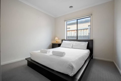 Holiday Rose - Geraldton Accommodation 3