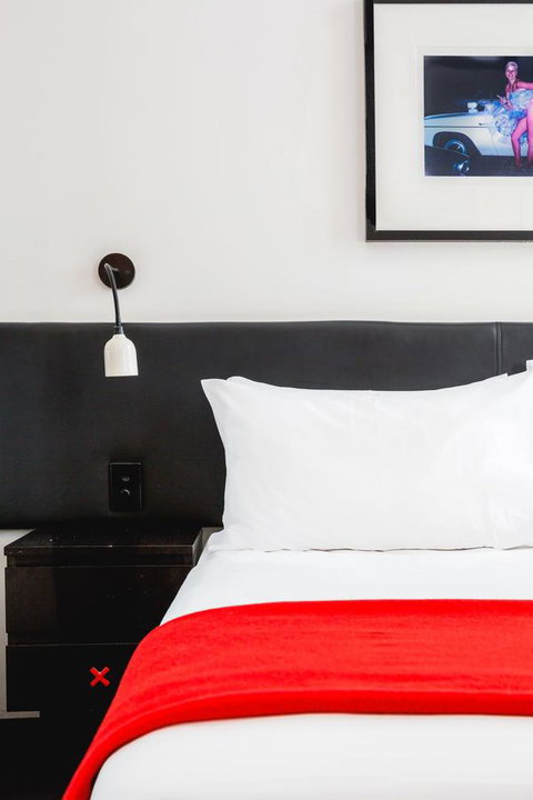 Middle Park Hotel - Geraldton Accommodation 28